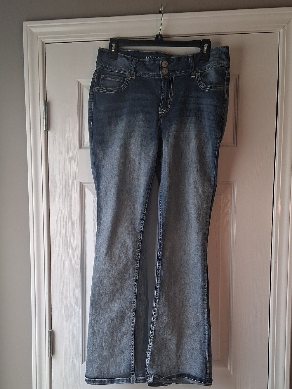 Wallflower Women's Medium Blue Bootcut Jeans